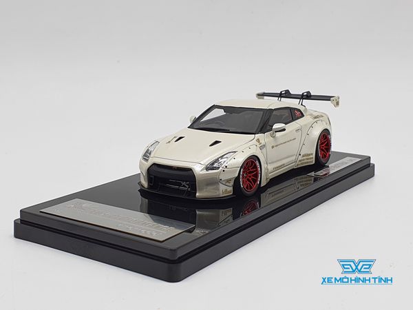 XE MÔ HÌNH NISSAN GTR R35 LB WORKS LIBERTY WALK 1:43 ONE MODEL (PEARL WHITE)