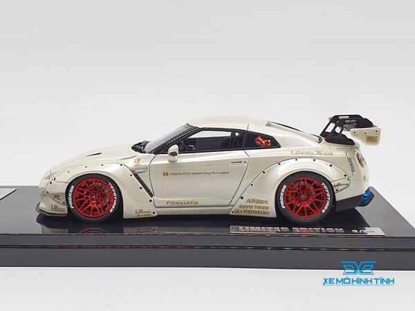 XE MÔ HÌNH NISSAN GTR R35 LB WORKS LIBERTY WALK 1:43 ONE MODEL (PEARL WHITE)