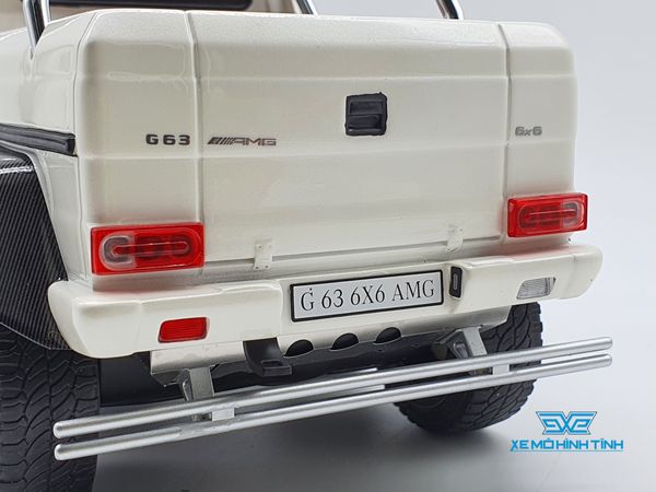 XE MÔ HÌNH MERCEDES-BENZ G63 6X6 AMG 1:18 GTSPIRIT (TRẮNG)