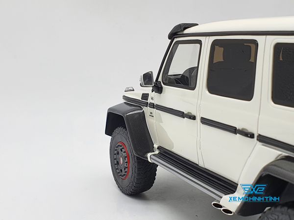 XE MÔ HÌNH MERCEDES-BENZ G63 6X6 AMG 1:18 GTSPIRIT (TRẮNG)