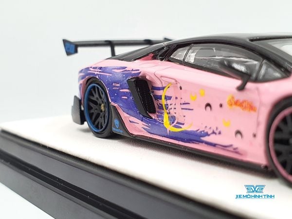 Xe Mô Hình Lamborghini Aventador 2.0 Sailor Moon 1:64 ( Hồng Kèm Figure)