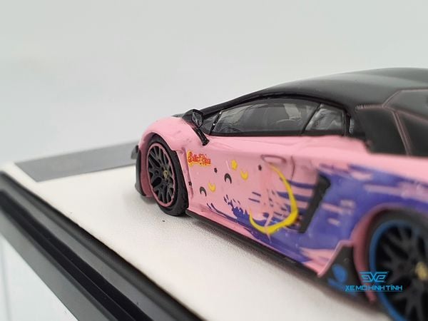 Xe Mô Hình Lamborghini Aventador 2.0 Sailor Moon 1:64 ( Hồng Kèm Figure)