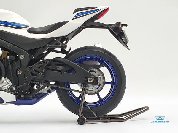 Xe Mô Hình Suzuki GSX-R1000R 1:12 LCD Model ( Trắng )