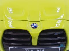 Xe Mô Hình BMW M4 (G82) 1:18 GTSpirit ( Vàng Chanh )