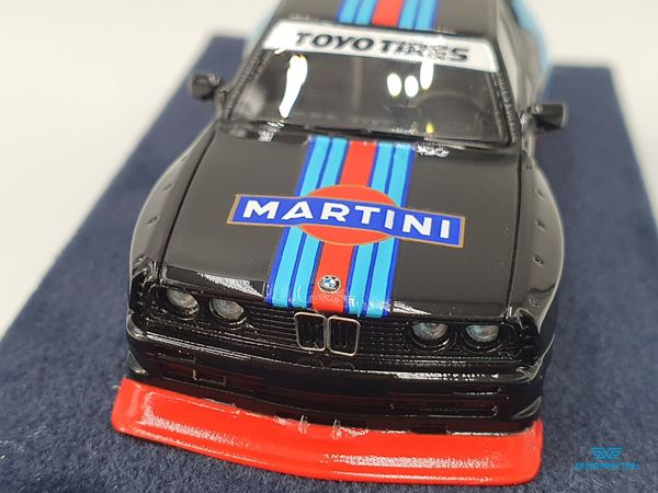 Xe Mô Hình BMW E30 M3 Zwingfilms Martini 1:64 404 Error ( Đen Martini )