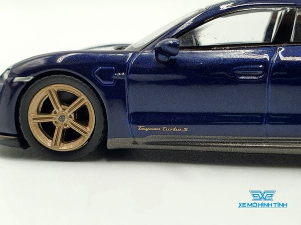 Xe Mô Hình Porsche Taycan Turbo S Gentian Blue Metallic LHD 1:64 MiniGT( Xanh )