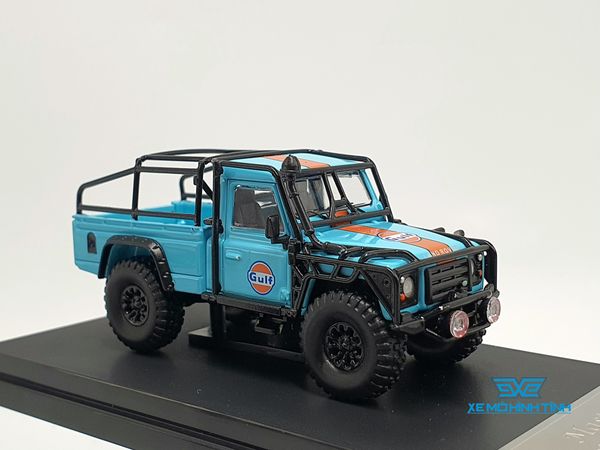 Xe Mô Hình Hình Land Rover Defender 110 1:64 Master ( Xanh Gulf)