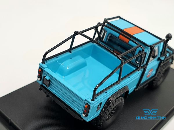 Xe Mô Hình Hình Land Rover Defender 110 1:64 Master ( Xanh Gulf)