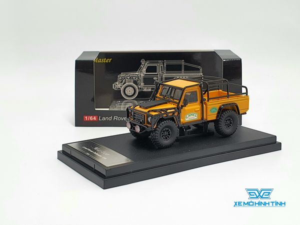 Xe Mô Hình Hình Land Rover Defender 110 1:64 Master ( Vàng Camel)