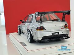 Xe Mô Hình Mitsubishi Voltex 1:18 One Model (Bạc)