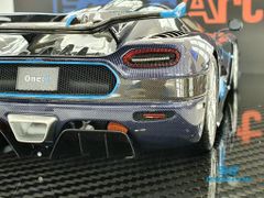 Xe Mô Hình Koenigsegg One:1 1:18 FrontiArt (Xanh Carbon)