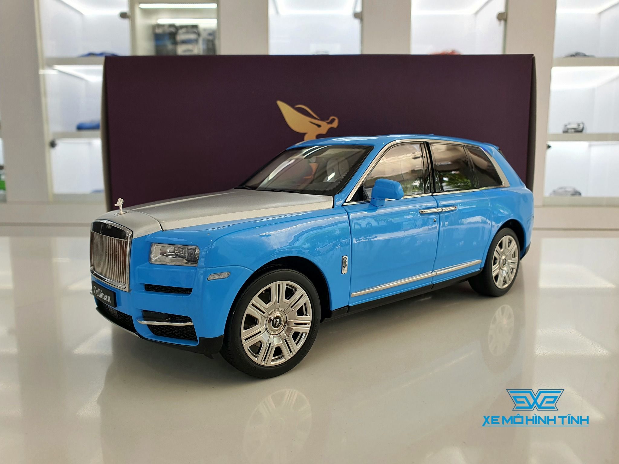 Preorder Original RR 118 RollsRoyce Cullinan Black Poland  Ubuy