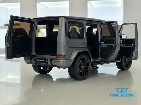 Xe Mô Hình Mercedes AMG G63 - 2019 1:18 Almost Real ( Xám Bạc )