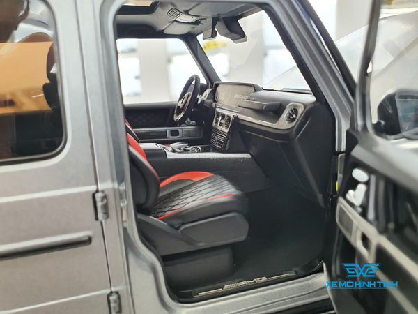 Xe Mô Hình Mercedes AMG G63 - 2019 1:18 Almost Real ( Xám Bạc )