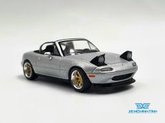 Xe Mô Hình Mazda Miata MX-5 (NA) Tuned Version Silver Stone Metallic LHD 1:64 MiniGT (Xám)