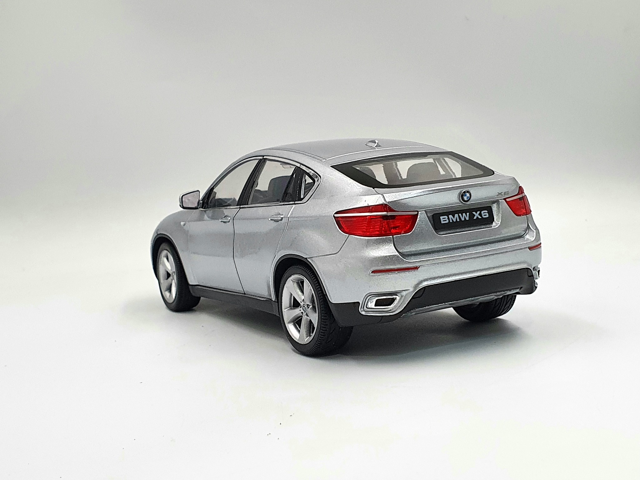 Xe Mô Hình Bmw X6 124 Welly Bạc  Shop Xe Mô Hình Tĩnh