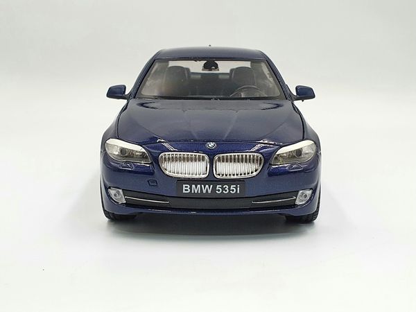 XE MÔ HÌNH BMW 535I 1:24 WELLY (XANH)