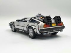 Xe Mô Hình Dmc Back To The Future I 1:24 Welly (Bạc)