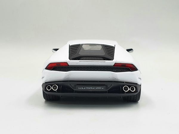 Xe Mô Hình Lamborghini Huracan 1:24 Welly (Trắng)