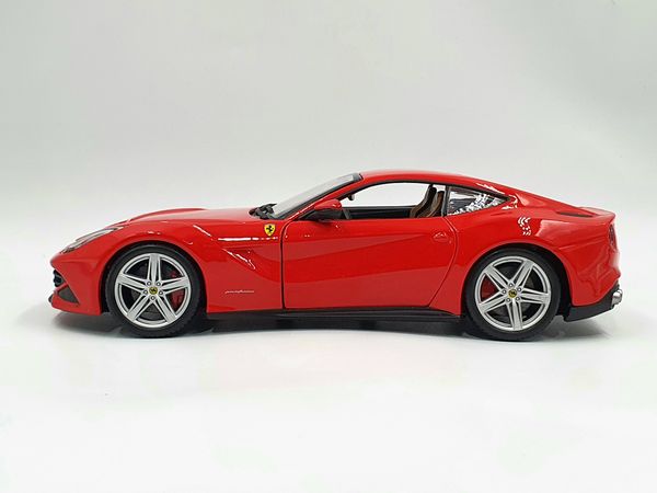 Xe Mô Hình Ferrari F12 Berlinetta 1:24 Bburago (Đỏ)