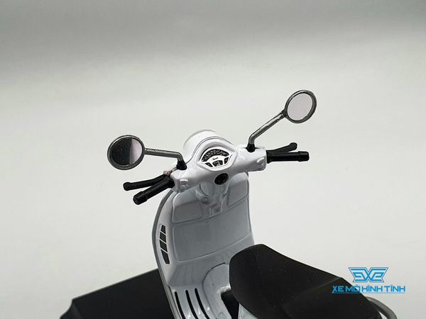 Xe Mô Hình 2017 VESPA GTS 125CC 1:18 Welly ( Trắng )