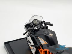 XE MÔ HÌNH KTM RC 390 1:18 MAISTO (TRẮNG ĐEN)