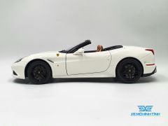 XE MÔ HÌNH FERRARI CALIFORNIA T SPIDER 1:18 BBURAGO (SIGNATURE SERIES)