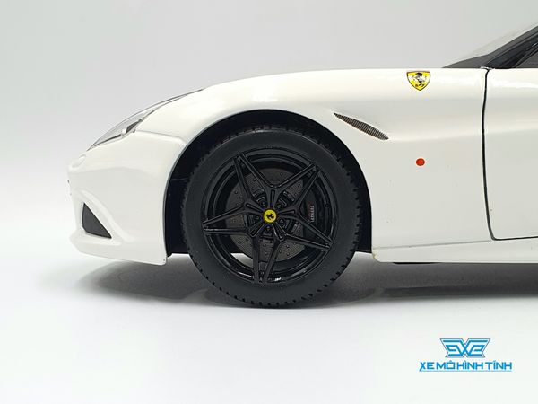 XE MÔ HÌNH FERRARI CALIFORNIA T SPIDER 1:18 BBURAGO (SIGNATURE SERIES)