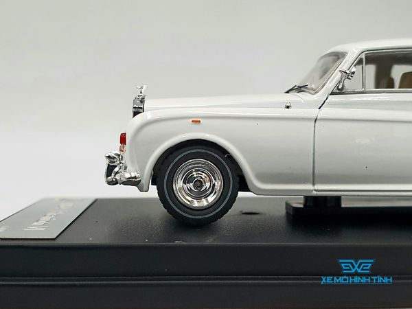 Xe Mô Hình Rolls-Royce Phantom VI 1:64 DCM ( Trắng )