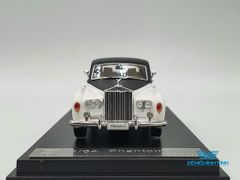 Xe Mô Hình Rolls-Royce Phantom VI 1:64 DCM ( Trắng Mui Đen )