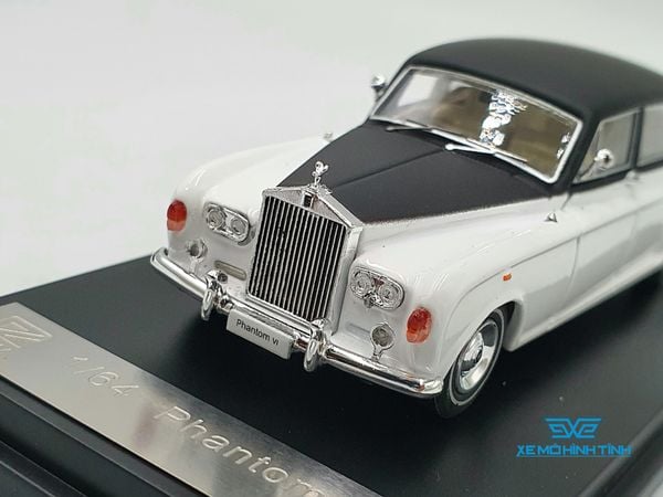 Xe Mô Hình Rolls-Royce Phantom VI 1:64 DCM ( Trắng Mui Đen )