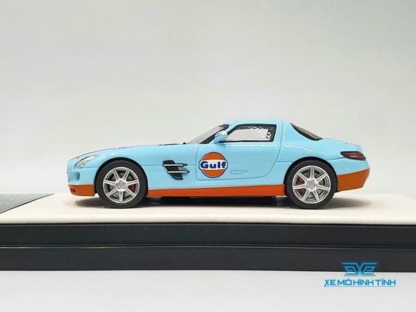 Xe Mô Hình Mercedes-Benz SLS 1:64 Time Micro (Gulf) + Fig