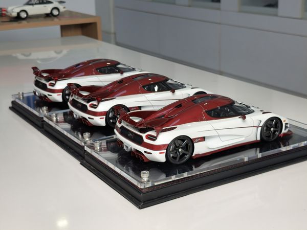 Xe Mô Hình Koenigsegg Agera RS Limited 500 1:18 FrontiArt ( Trắng Đỏ )