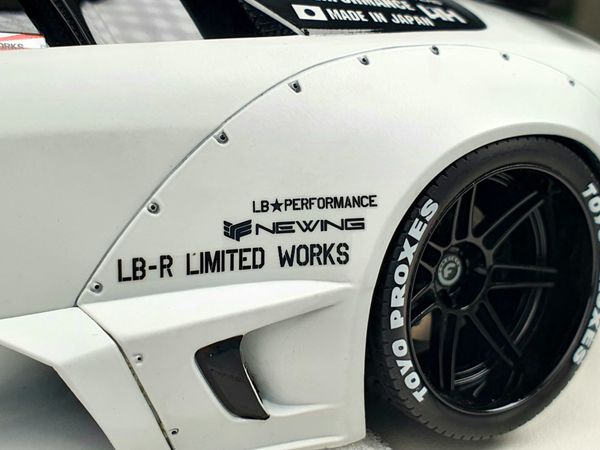 Lamborghini Murcielago Works Project Liberty Walks LP670 1:18 LP*Performance ( Trắng Nhám ) (8/20)