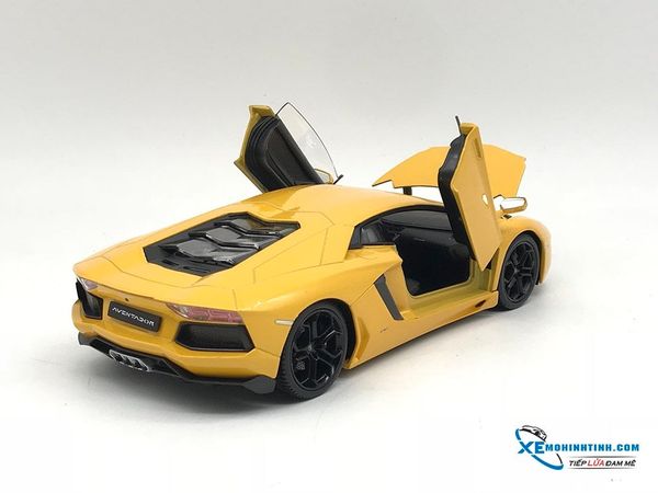 XE MÔ HÌNH LAMBORGHINI AVENTADOR LP 700-4 1:24 WELLY (VÀNG)