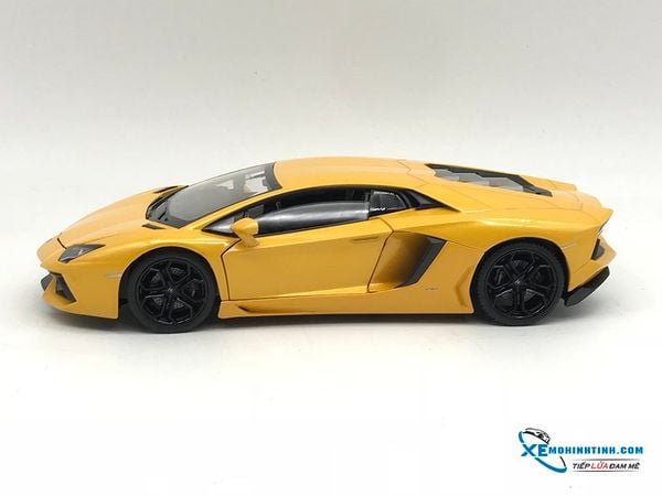 XE MÔ HÌNH LAMBORGHINI AVENTADOR LP 700-4 1:24 WELLY (VÀNG)