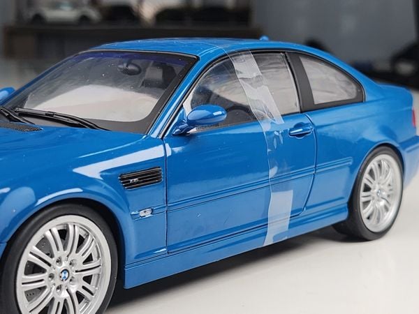 Xe mô hình BMW E46 M3 - Laguna Seca Blau - 2000 1:18 Solido (Blue)