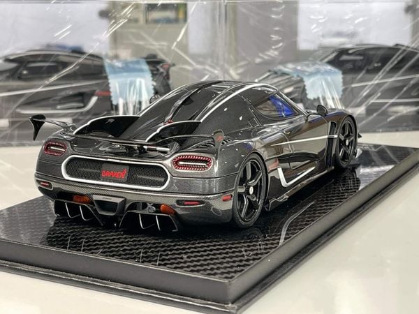 Xe Mô Hình Koenigsegg Agera Draken 1:18 FrontiArt (Đen Carbon)