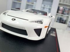 Xe Mô Hình Lexus LFA 2012 1:18 IVY Model (Trắng)