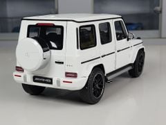 Xe Mô Hình Mercedes-Benz AMG G63 2018 1:18 Minichamp ( Trắng )