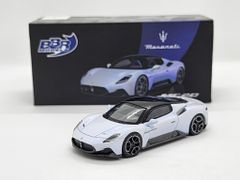 Xe Mô Hình Maserati MC20 Bianco Audace 1:64 BBR ( Xanh Dương )