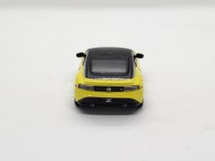 Xe Mô Hình Nissan Z Proto Spec 2023 Ikazuchi Yellow LHD 1:64 Minigt ( Vàng )