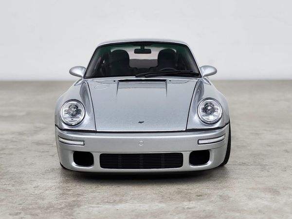 Xe Mô Hình RUF CTR AnniVersary 2017 1:18 Almost Real (GT Silver)