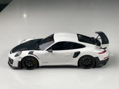 Xe Mô Hình Porsche 911 (911.2) GT2 RS 2018 1:18 Minichamps (Trắng)