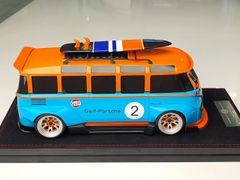 Xe Mô Hình VW Van Widebody Gulf-Porsche 1:18 Robert Design ( Xanh Gulf )