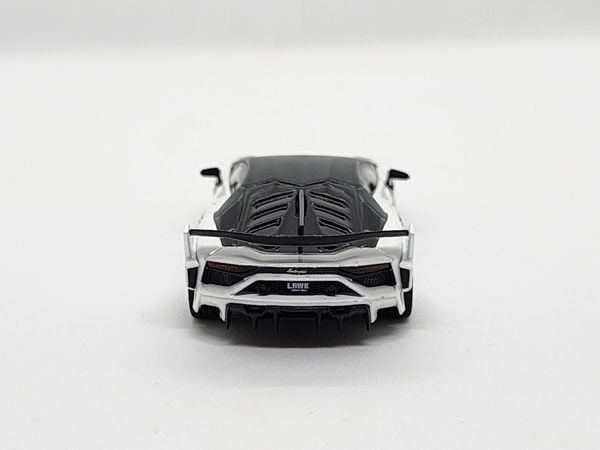 Xe Mô Hình LB-Silhouette WORKS Lamborghini Aventador GT EVO White LHD 1:64 Minigt ( Trắng )