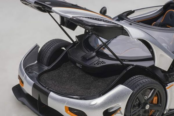 Xe Mô Hình Koenigsegg Agera RS 1:18 Autoart ( Moon Silver / Carbon with Orange )