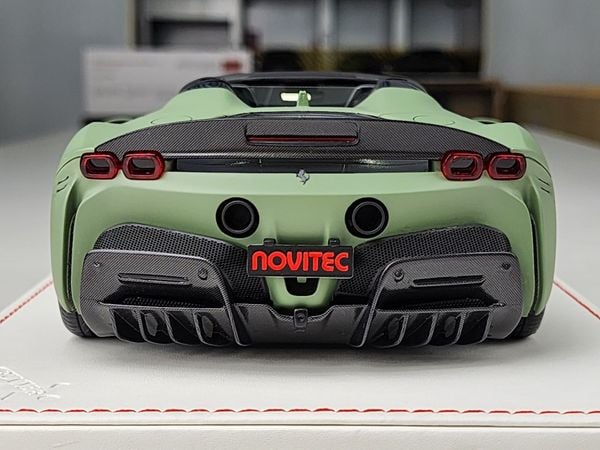 Xe Mô Hình Ferrari Novitec SF90 Spider 1:18 BBR ( Xanh Lá Nhám )