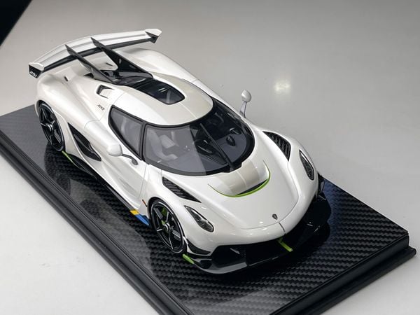 Xe Mô Hình Koenigsegg Jesko 1:18 GTSpirit ( Trắng )