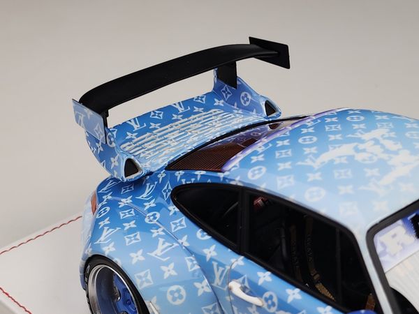 Xe Mô Hình Posrche RWB 993 1:18 VIP Models 